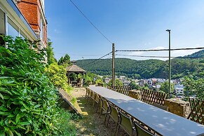 Elegant Castle for 12 Guests
