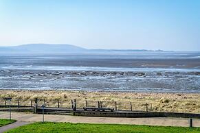 Ocean View - 2 Bedroom Apt - Llanelli