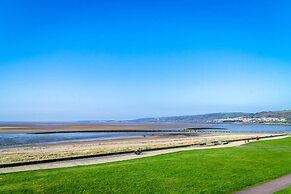 Ocean View - 2 Bedroom Apt - Llanelli