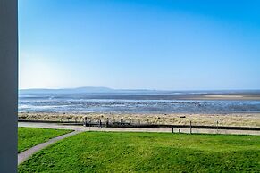 Ocean View - 2 Bedroom Apt - Llanelli