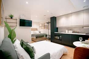 Lindenstone Apartments