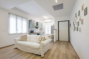 Nadia Flat - 10 minutes from the beach