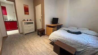 Petit Rez-de-chauss e du th tre