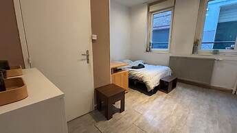 Petit Rez-de-chauss e du th tre