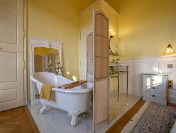 7-bedroom Tarn Villa With Spa