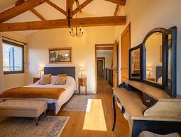 French Villa With Pool & Games Room