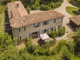 French Villa With Pool & Games Room