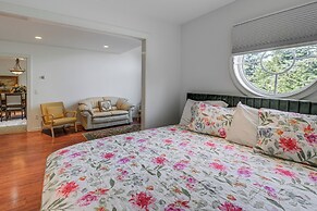 3 Mi to Acadia NP: Spacious Group Getaway!