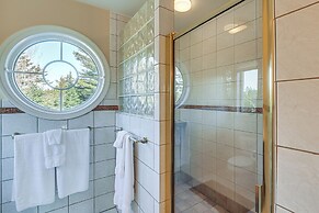 3 Mi to Acadia NP: Spacious Group Getaway!