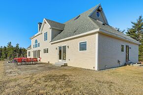 3 Mi to Acadia NP: Spacious Group Getaway!