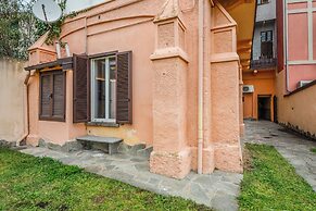 Volte Lake House