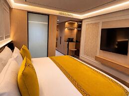 L'ADRESSE HOTEL