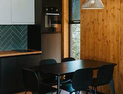 Luxury Holiday Home With Terrace, Sauna, Jacuzzi