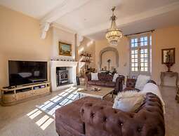 French Estate With Pool & Sauna