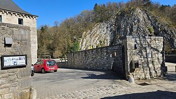Spacious Durbuy Apartment for 6