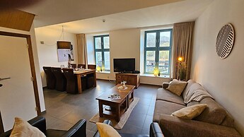 Spacious Durbuy Apartment for 6