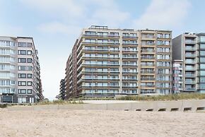 Apartment in Middelkerke, Beach Views