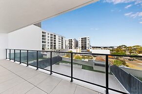 Newly Built 3 Bed Apartment With Onsite Parking