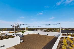 Freshly Built 2 Bed Apartment in Central Location