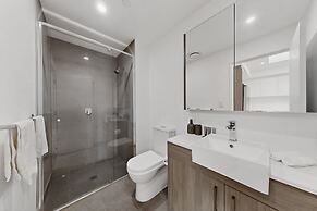 Brand New 2 Bed Apartment With City Views