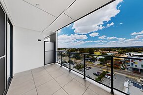 Modern,newly Furnished Apartment With Full Kitchen