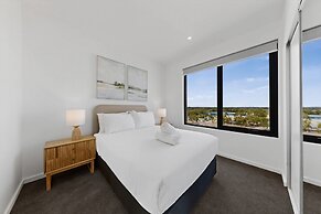 Newly Built Apartment Near Shops and Parks