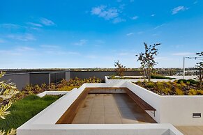 Newly Built Apartment With Private Parking