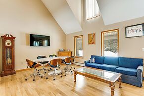 Explore the White Mountains! Spacious Rural Home