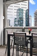 Modern 1 Bed Apartment With City Views