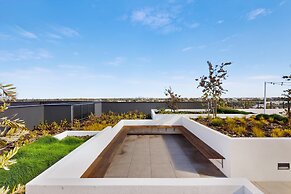 Brand-new 3-bed Apartment With Scenic Views