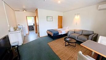 Mt Aspiring Suite - Near Roys Peak