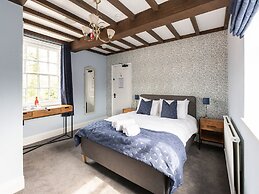 Standard Double Suite