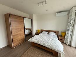 City Apartment With Terrace