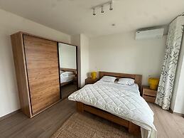 City Apartment With Terrace