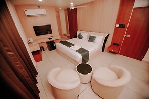 Empire Suites