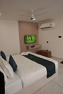Empire Suites