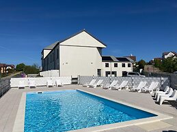 Comfortable Holiday Homes With a Summer Pool