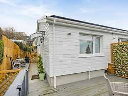 Apartment Sleeps 2 With Parking and Pets Welcome