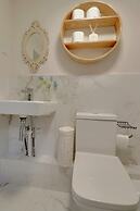 Central Brighton Apartment