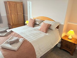 The Berkeley Arms Hotel