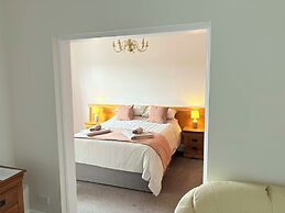 The Berkeley Arms Hotel