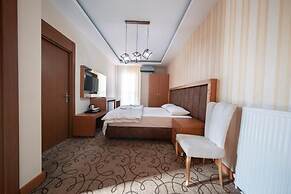 AY HANEDAN HOTEL