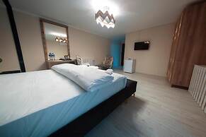 AY HANEDAN HOTEL