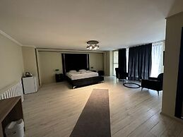 AY HANEDAN HOTEL