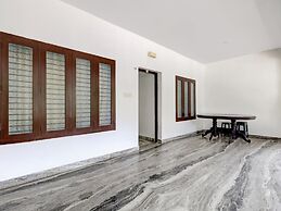 Super Hotel O Kazhakoottam