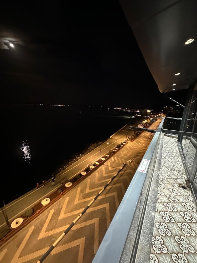 Mekhan Otel