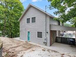 Lakefront Home With Private Dock