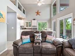 Lakefront Home With Private Dock