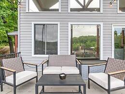 Lakefront Home With Private Dock