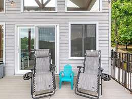 Lakefront Home With Private Dock